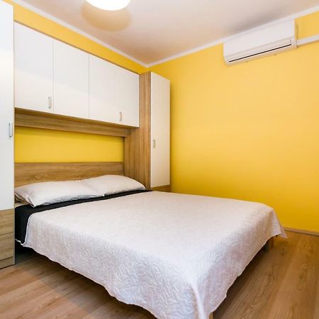 Apartman Jezevac Krk Town Zewnętrze zdjęcie