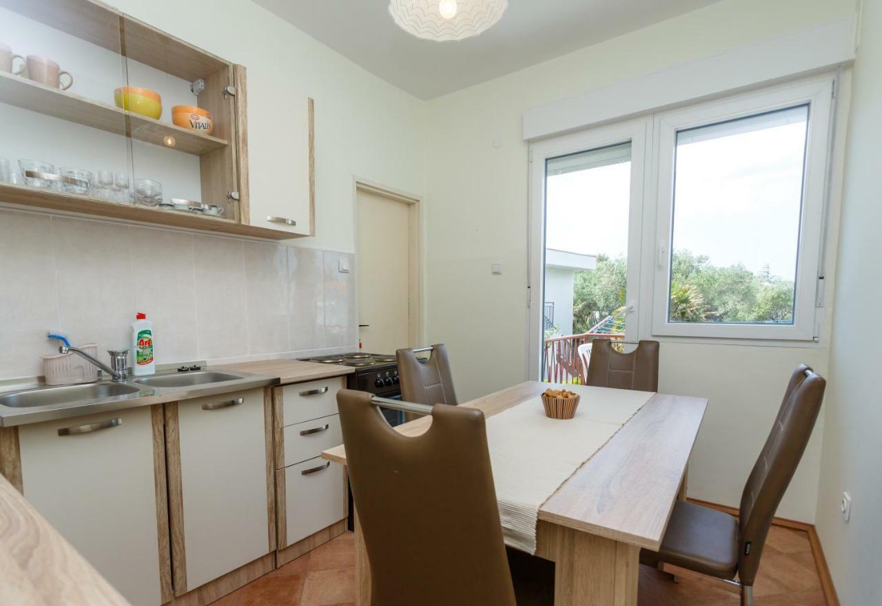 Apartman Jezevac Krk Town Zewnętrze zdjęcie
