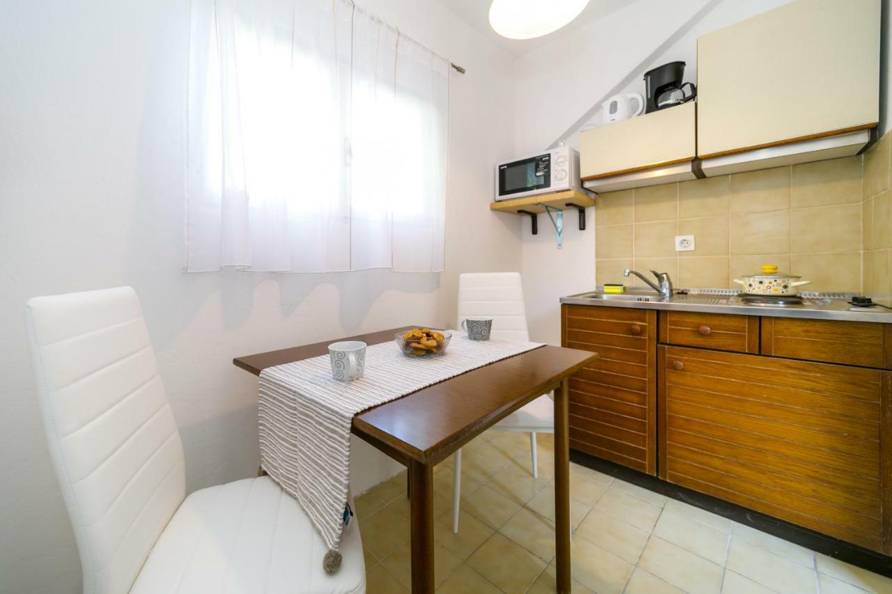 Apartman Jezevac Krk Town Zewnętrze zdjęcie